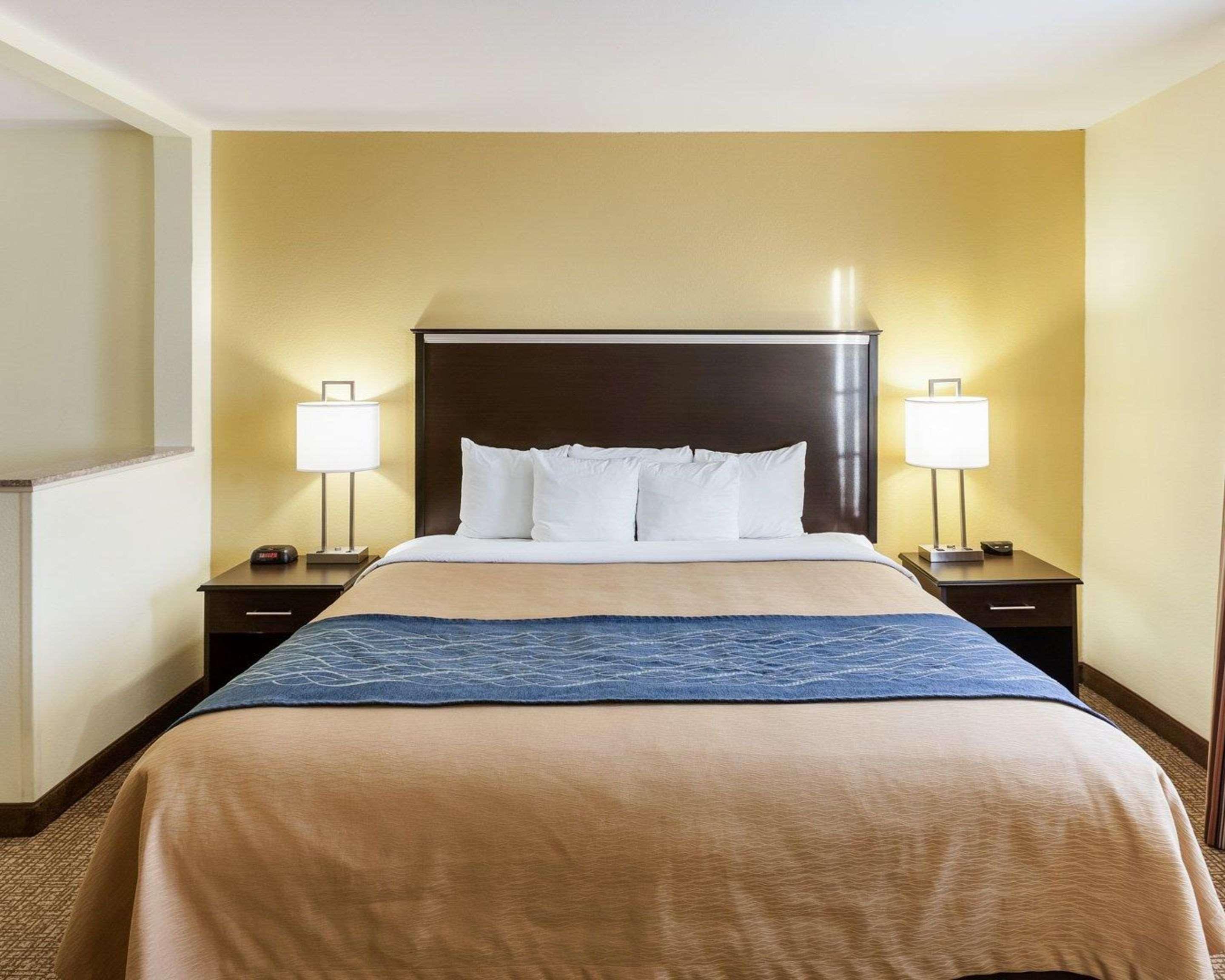 Hotel Comfort & Texas Hill Country 3*