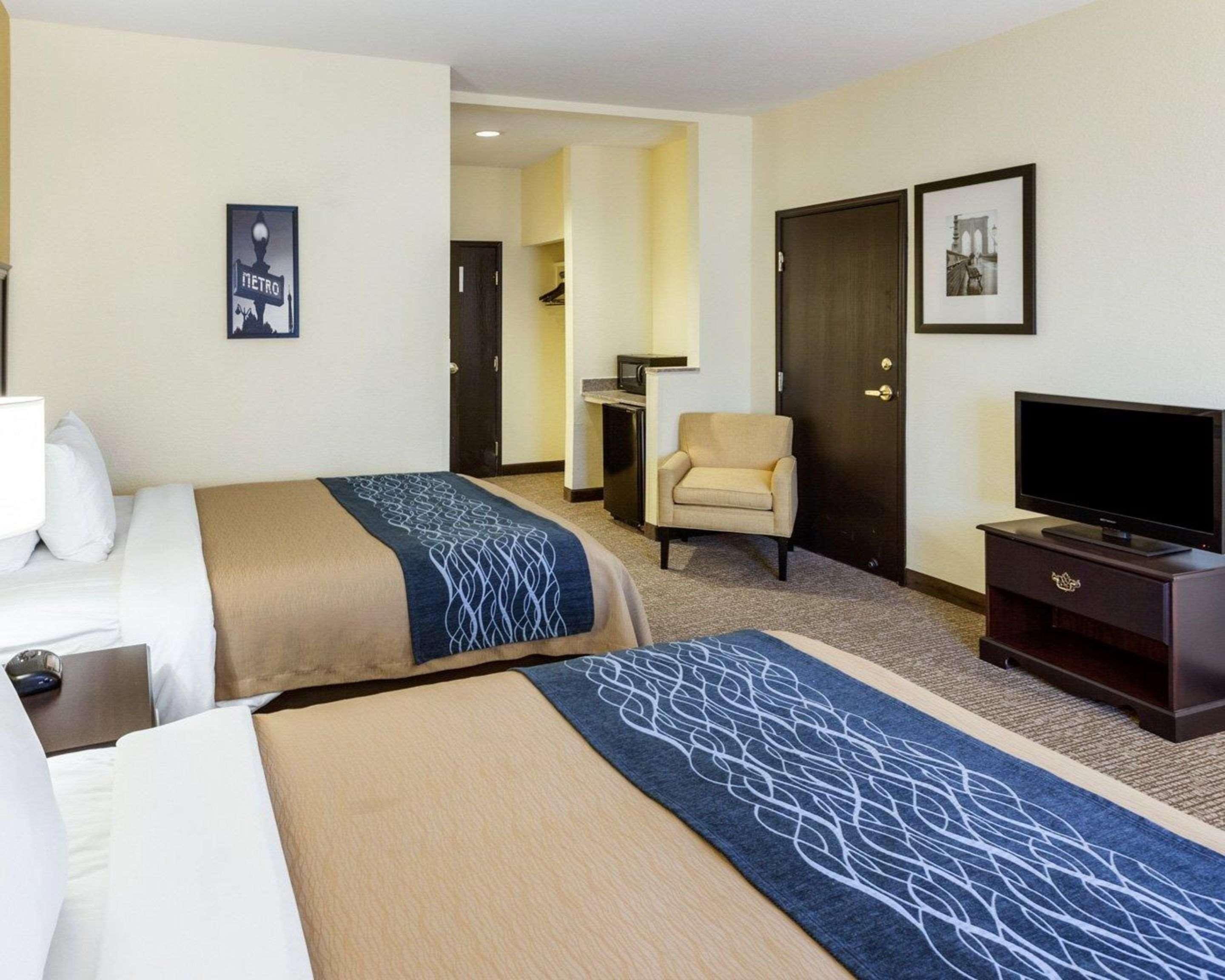 Hotel Comfort & Texas Hill Country 3*