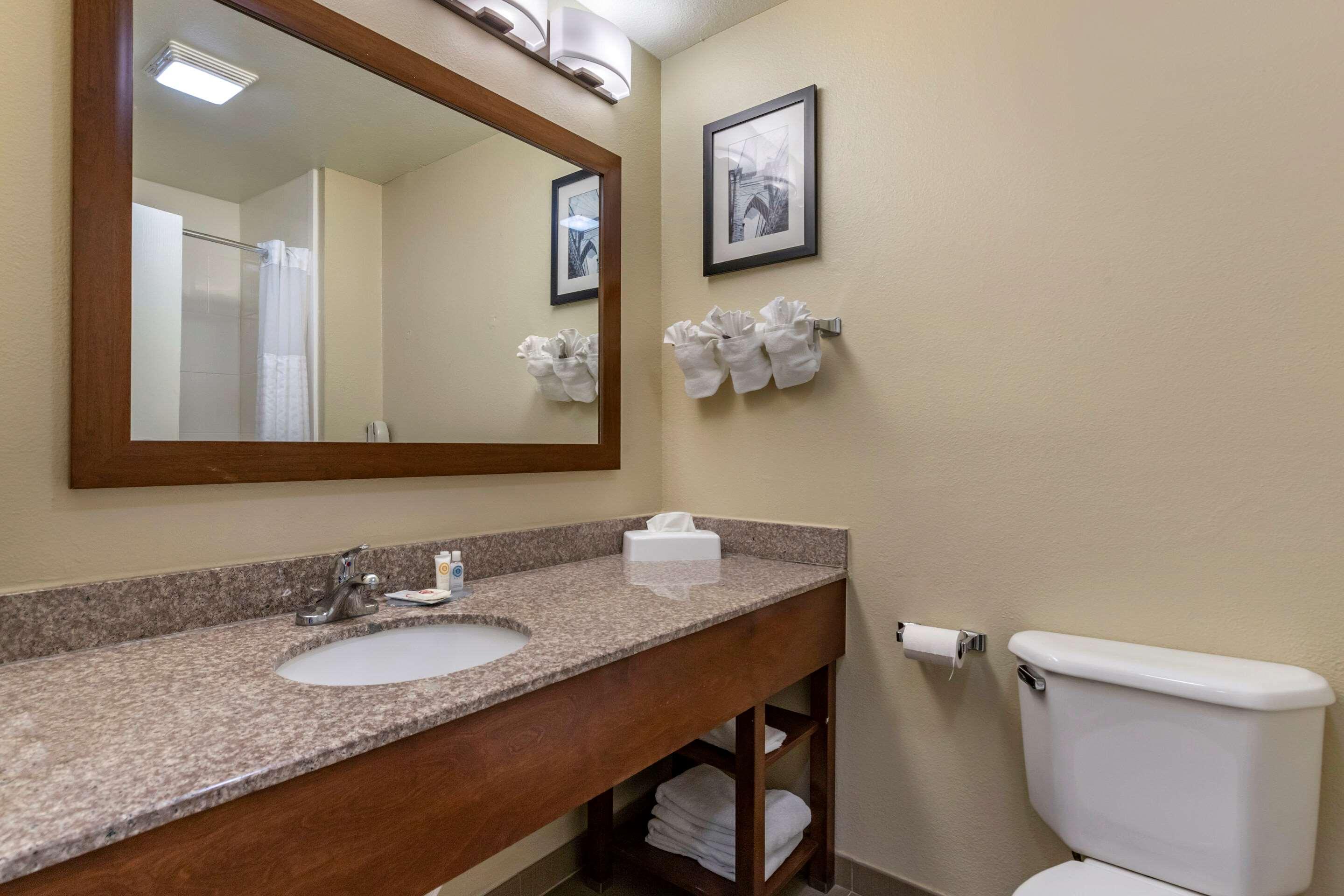 Comfort & Texas Hill Country Hotel